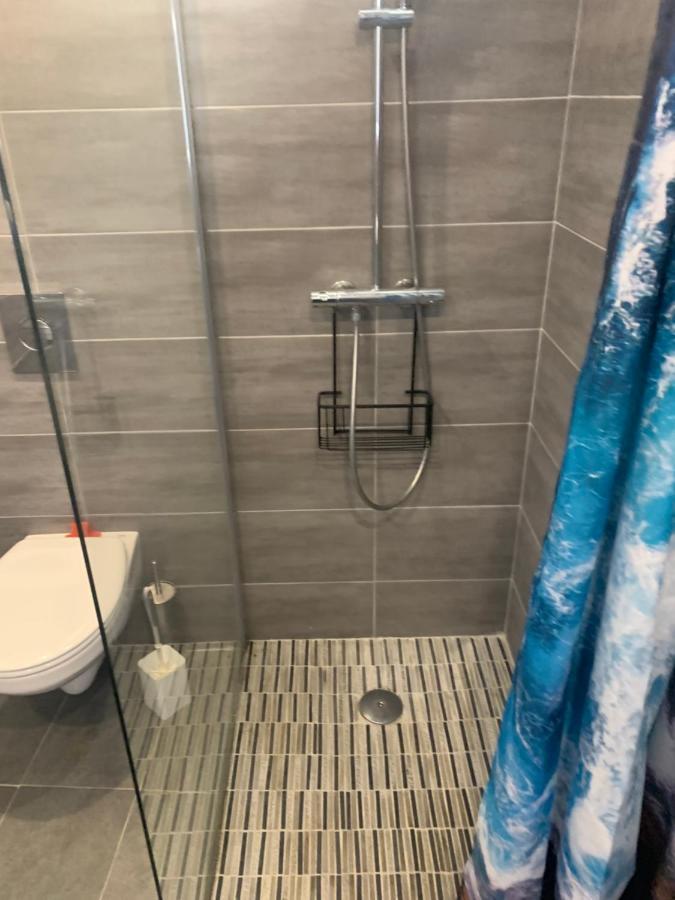 Grand Studio Tres Agreable Avec Bar, Cuisine Et Terrasse Cagnes-sur-Mer Extérieur photo