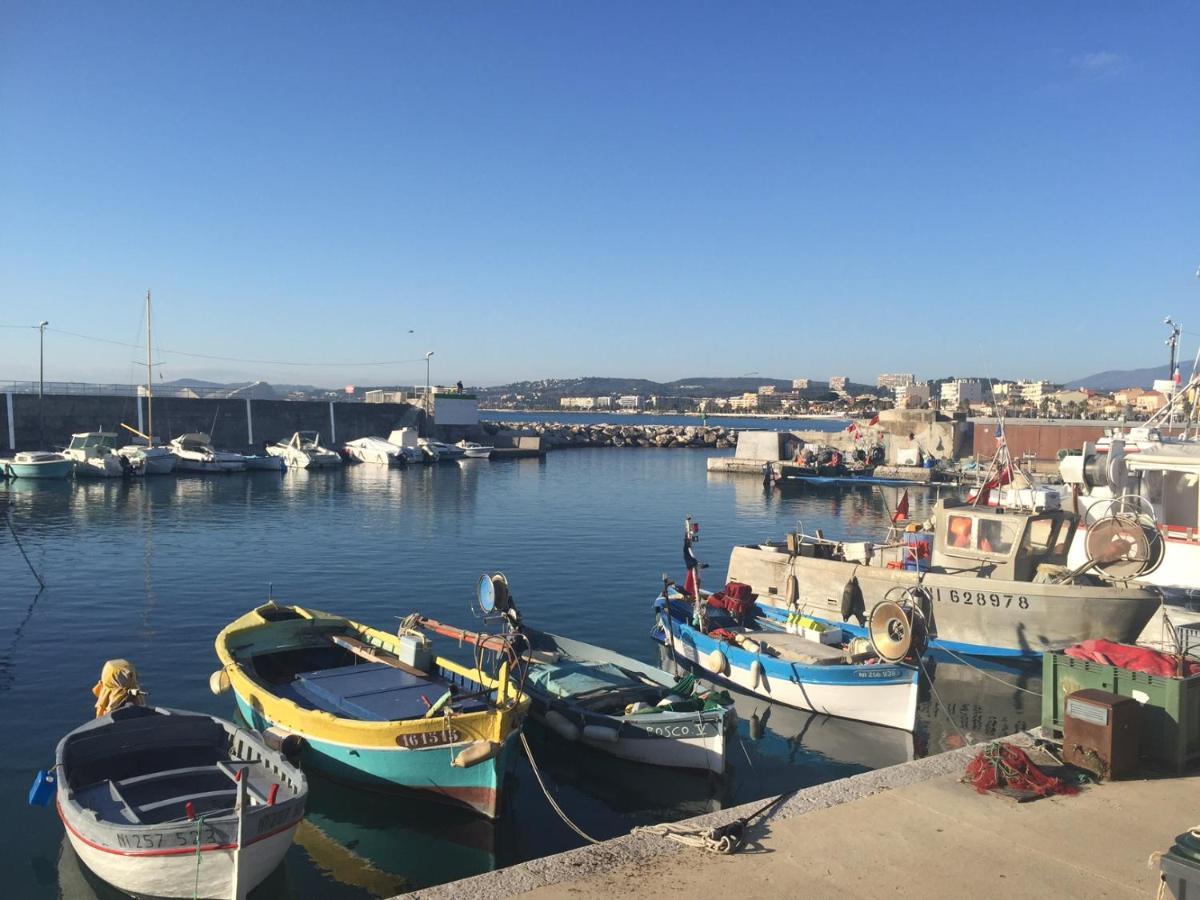 Grand Studio Tres Agreable Avec Bar, Cuisine Et Terrasse Cagnes-sur-Mer Extérieur photo