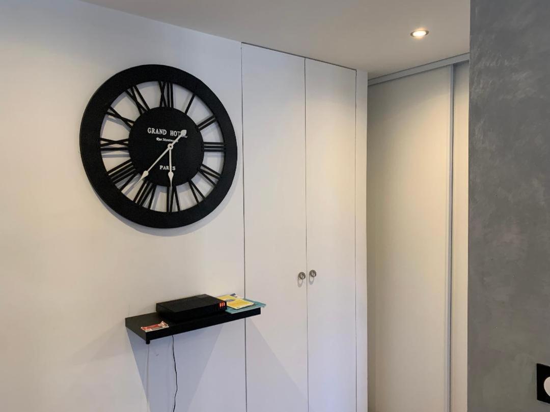 Grand Studio Tres Agreable Avec Bar, Cuisine Et Terrasse Cagnes-sur-Mer Extérieur photo